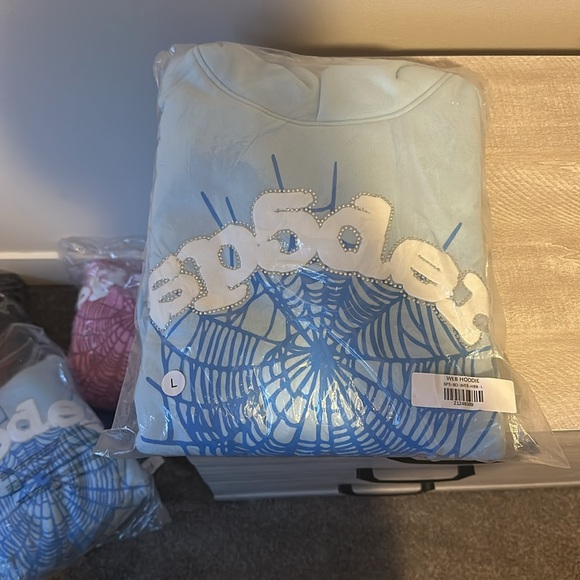 Brand new Sp5der hoodie free shipping!